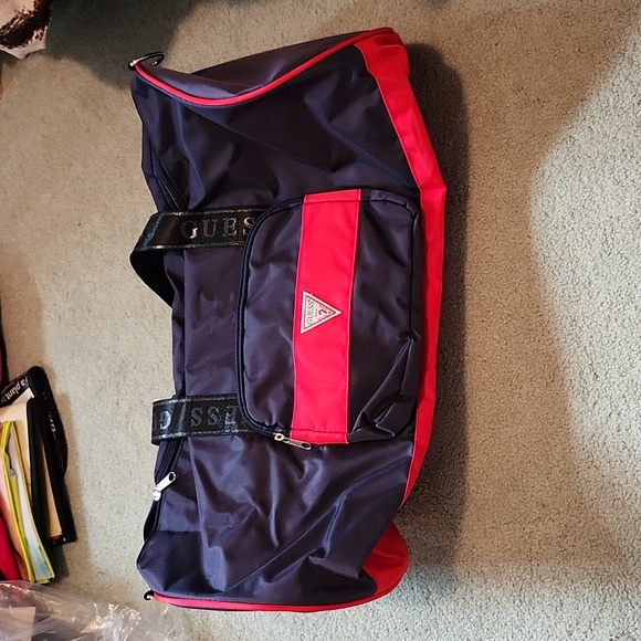 Guess Barrel Bag / Duffel - Picture 1 of 5